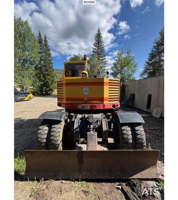 Åkerman H3M Wheeled Excavator – Tiltrotator and Bucket H3M Wheeled Excavator – Tiltrotator and Bucket 1994 2 Wheeled Excav...
