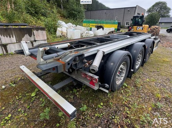 Istrail Hooklift Trailer with Tipping Function Istrail Hooklift Trailer with Tipping Function 2021 2 image 21
