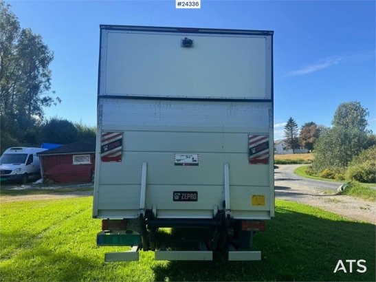 Iveco 35S16 8-Pallet Box Truck with 2 Sets of Tyres 35S16 8-Pallet Box Truck with 2 Sets of Tyres 2022 2 Small Vans image 6
