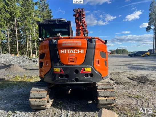 Hitachi ZX95US-7 Excavator w/ Rototilt w/ grab – 2 buckets ZX95US-7 Excavator w/ Rototilt w/ grab – 2 buckets 2024 2 Crawl...