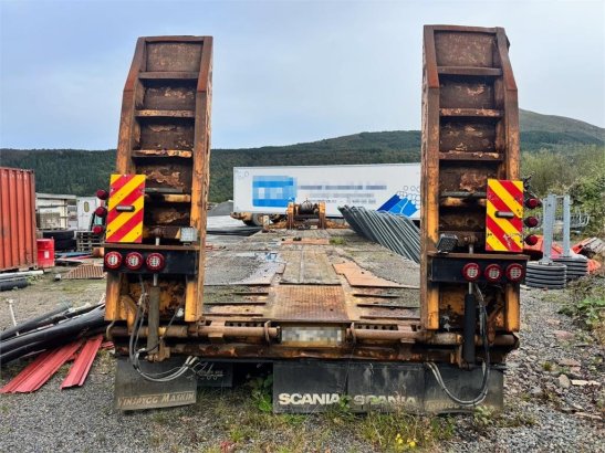 Damm 4-Axle Machinery Trailer with Hydraulic Ramps Damm 4-Axle Machinery Trailer with Hydraulic Ramps 2002 2 Lowloader tra...