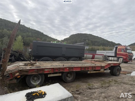 U LTU 3 Tri-axle machinery trailer with hydraulic U LTU 3 Tri-axle machinery trailer with hydraulic 2002 2 Lowloader trail...