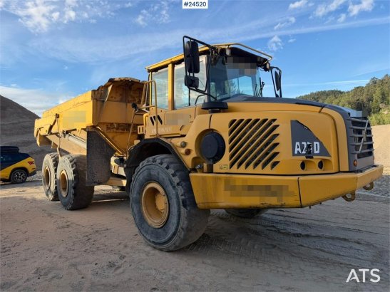 Volvo A25D 6x6 articulated hauler with white registratio A25D 6x6 articulated hauler with white registratio 2002 2 Dump Tr...