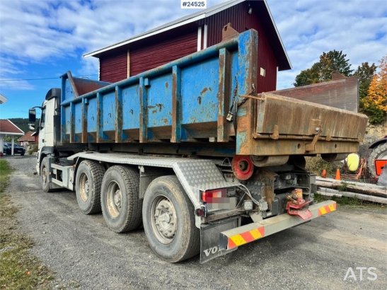 Volvo FMX500 Tridem Hooklift Truck – Without Container – FMX500 Tridem Hooklift Truck – Without Container – 2012 2 image 6
