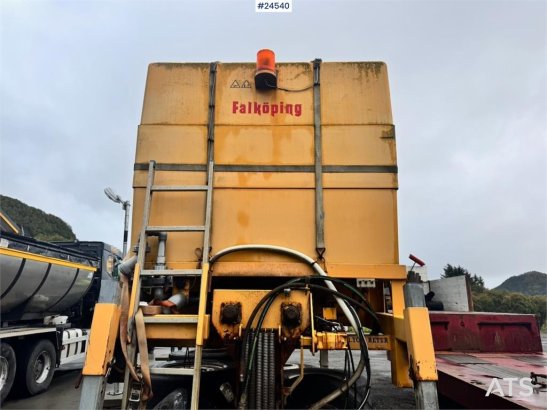 Falköping CLC-427 salt spreader – needs repair Falköping CLC-427 salt spreader – needs repair 2011 2 image 6
