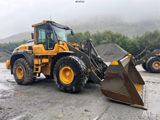 Volvo L110H Wheel Loader with Bucket – 3,100 Hours WATCH 10286 2014 2 Wheel Loaders image 6