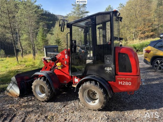 Heracles H280 Wheel Loader w/Snow Plow, Bucket and Pallet F Heracles H280 Wheel Loader w/Snow Plow, Bucket and Pallet F 20...