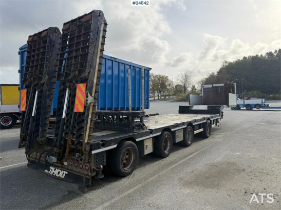 Carnehl 4-axle machinery trailer with 6-metre extension Carnehl 4-axle machinery trailer with 6-metre extension 2017 2 Low...