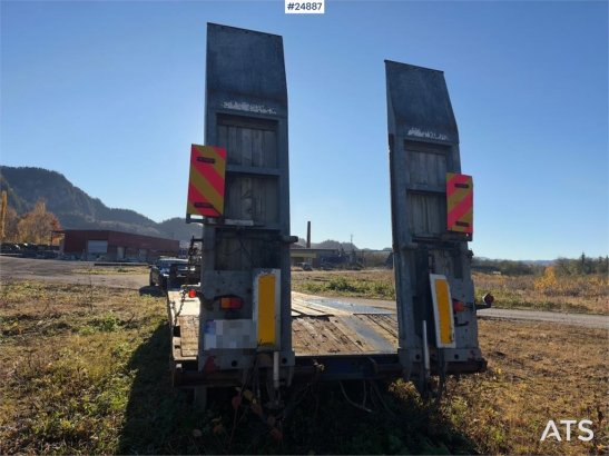 Damm machinery trailer with hydraulic ramps – Delivered Damm machinery trailer with hydraulic ramps – Delivered 2007 2 Low...