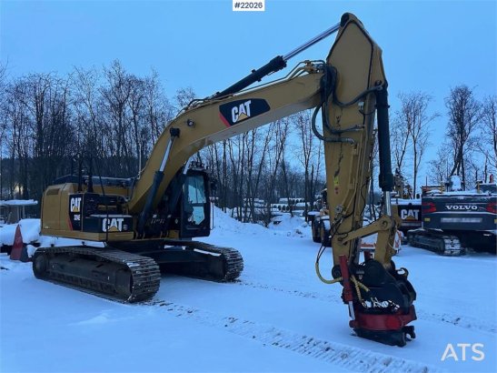 CAT 324E excavator with/ GPS and grading bucket. WATCH 324E excavator with/ GPS and grading bucket. WATCH 2012 2 Crawler E...