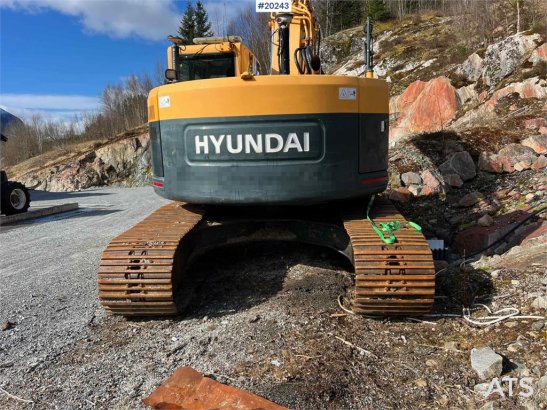 Hyundai Robex 235 LCR-9 w/ Excavator bucket and gps Robex 235 LCR-9 w/ Excavator bucket and gps 2012 2 Crawler Excavators ...