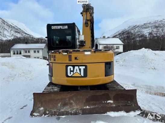 CAT 308D excavator w/ 2 buckets and tiltrotator. Newly 23 2010 2 Crawler Excavators image 7