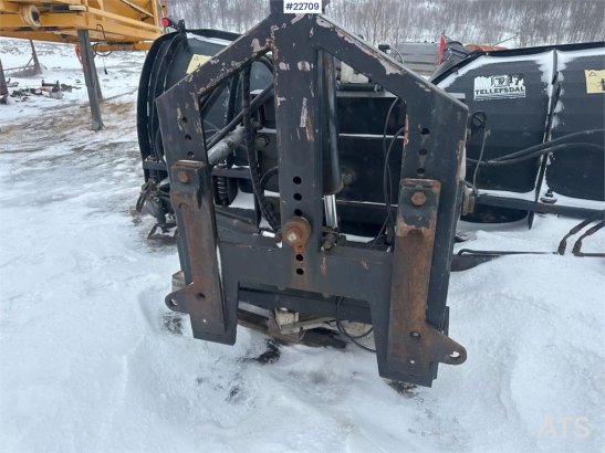 Tellefsdal V-plough high w/ new steel. 3 meters Tellefsdal V-plough high w/ new steel. 3 meters 2007 2 image 7