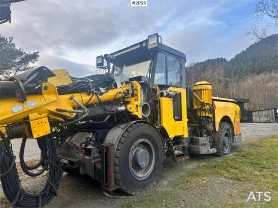 Atlas Copco Boomer MC2 tunnel drilling rig. Boomer MC2 tunnel drilling rig. 2015 2 image 7