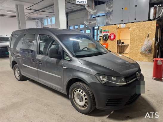 Volkswagen Caddy 4x4 with 2 sets of tires and interior fittin Volkswagen Caddy 4x4 with 2 sets of tires and interior fitti...