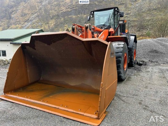 Hitachi zw370-6 Wheel loader w/ scale, printer and bucket 10071 2019 2 Wheel Loaders image 10