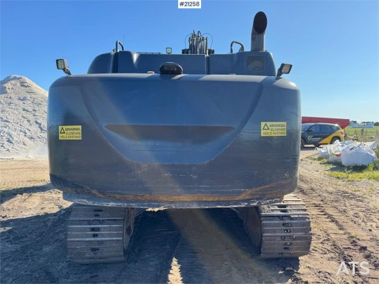 Hitachi ZX 190 LC-6 with Engcon rototilt og graveskuffe. ZX 190 LC-6 with Engcon rototilt og graveskuffe. 2018 2 Crawler E...