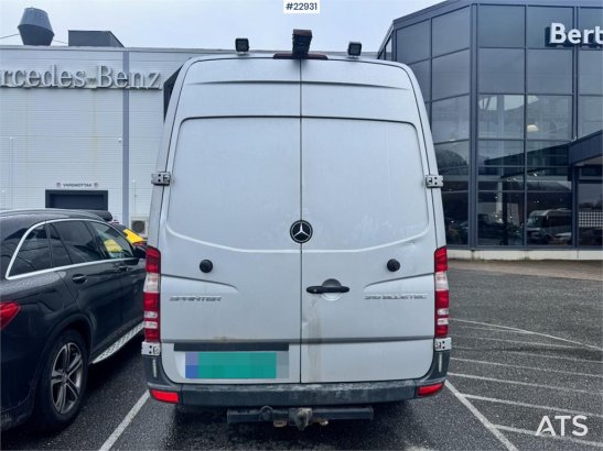 Mercedes-Benz Sprinter 316 van w/ 2 sets of tires! Sprinter 316 van w/ 2 sets of tires! 2016 2 Small Vans image 22