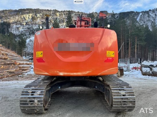Hitachi ZX225USRLC-6 crawler excavator – GPS – Rototilt – ZX225USRLC-6 crawler excavator – GPS – Rototilt – 2017 2 Crawler...
