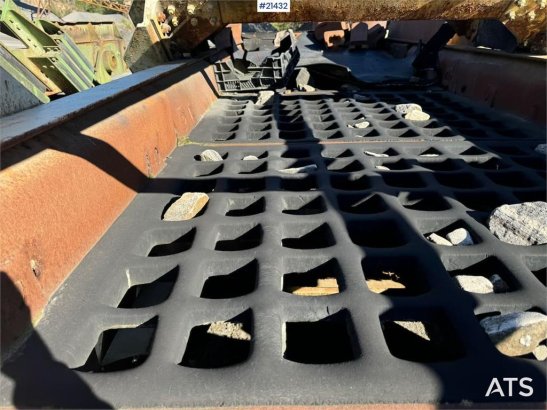 Ludwig Binder Linear quarry sieve. Ludwig Binder Linear quarry sieve. 1968 2 image 37