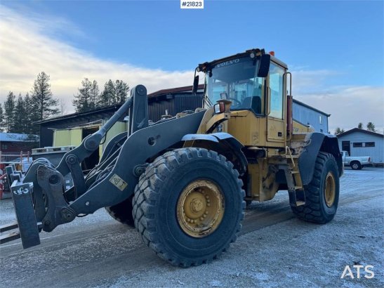Volvo L110E Wheel Loader with Bucket WATCH VIDEO L110E Wheel Loader with Bucket WATCH VIDEO 2006 2 Wheel Loaders image 37