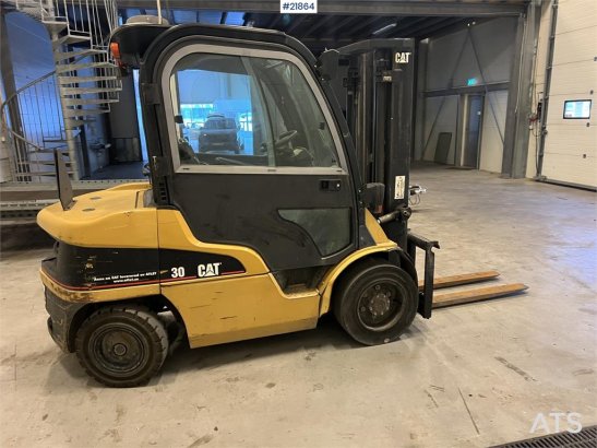 CAT DP30N DP30N 2005 2 Forklift image 37