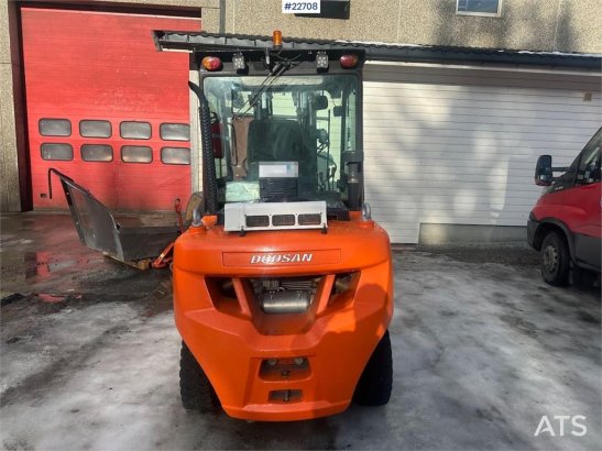 Doosan D55SC-7 truck w/ Deluxe cabin Doosan D55SC-7 truck w/ Deluxe cabin 2016 2 Forklift image 37
