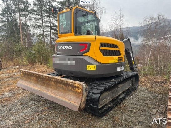 Volvo ECR88D tracked excavator with tilt and bucket. Onl ECR88D tracked excavator with tilt and bucket. Onl 2022 2 Crawler...