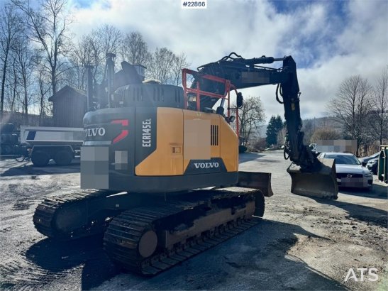 Volvo ECR145EL crawler excavator – Rototilt – 3 buckets ECR145EL crawler excavator – Rototilt – 3 buckets 2019 2 Crawler E...