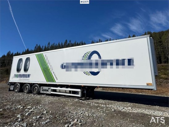 VAK Skapsemi Box Semi-Trailer with full side opening a Vak Skapsemi Box Semi-Trailer with full side opening a 2022 2 Refri...
