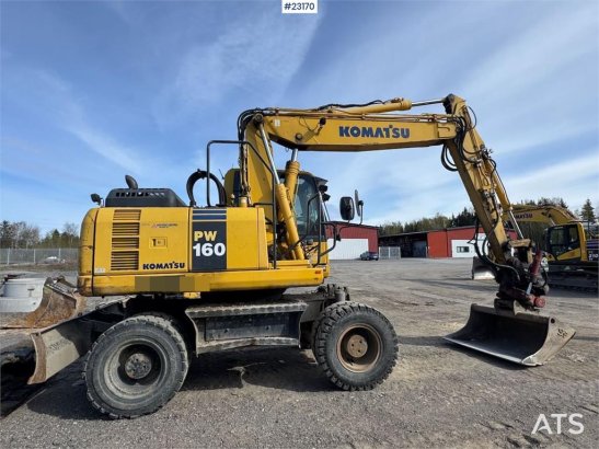 Komatsu PW160-8 Wheel Excavator with tilt and 2 buckets 915 2013 2 Wheeled Excavators image 7