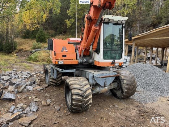 Atlas 1304 w/ 1 backhoe bucket Low Hours! 1304 w/ 1 backhoe bucket Low Hours! 2002 2 Wheeled Excavators image 7