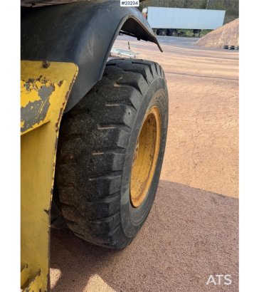 Volvo WE140B wheeled excavator with digging bucket WE140B wheeled excavator with digging bucket 2006 2 Wheeled Excavators ...