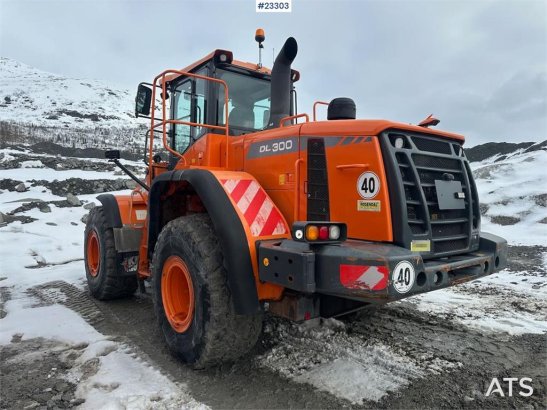 Doosan DL 300-3 hjullaster m/ skuffe, pallegafler og kjet Doosan DL 300-3 hjullaster m/ skuffe, pallegafler og kjet 2013 2...