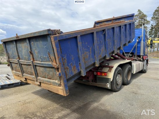 Volvo FH12 6x2 hook truck with a 20-ton hook and contain 590 2000 2 image 7