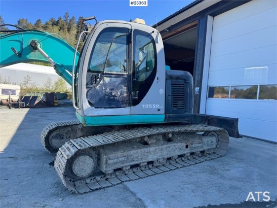 Kobelco SK135SRLC Excavator with grading bucket SK135SRLC Excavator with grading bucket 2003 2 Crawler Excavators image 7