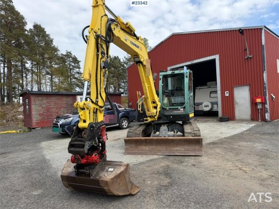 Yanmar SV100-1 equipped with a digging bucket, toothed bu 923 2012 2 Crawler Excavators image 7