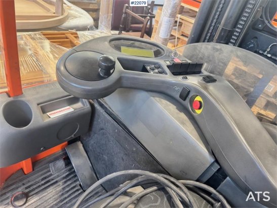 Rocla S16 reach truck with charger Rocla S16 reach truck with charger 2001 2 Forklift image 52