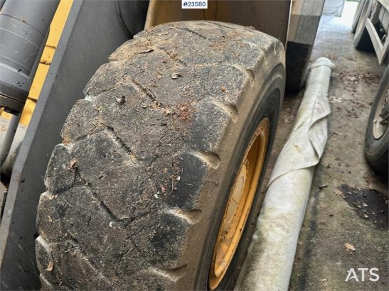 Volvo L70 Wheel Loader for Sale – Sold Without Bucket L70 Wheel Loader for Sale – Sold Without Bucket 1991 2 Wheel Loaders...