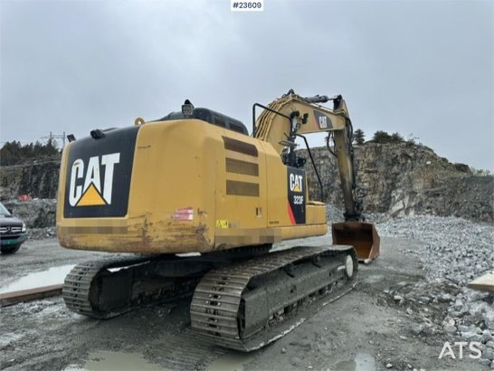 CAT 323FL with tilt and digging bucket 36 2018 2 image 7