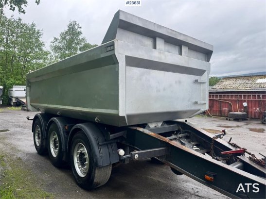 Maur Triple-Axle Trailer – Needs Repair Maur Triple-Axle Trailer – Needs Repair 2007 2 image 22