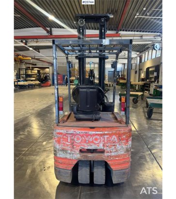 Toyota 8FBE15 Electric Forklift 8FBE15 Electric Forklift 2001 2 Forklift image 7