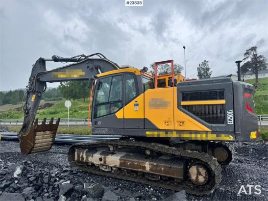 Volvo EC250EL Excavator with Drill Rig, GPS, Rototilt an EC250EL Excavator with Drill Rig, GPS, Rototilt an 2018 2 Crawler...