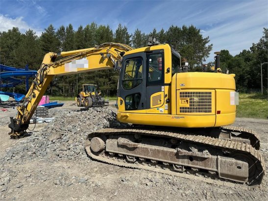 Komatsu PC228 LC-8 Excavator with tilt, grading bucket and PC228 LC-8 Excavator with tilt, grading bucket and 2013 2 Crawl...