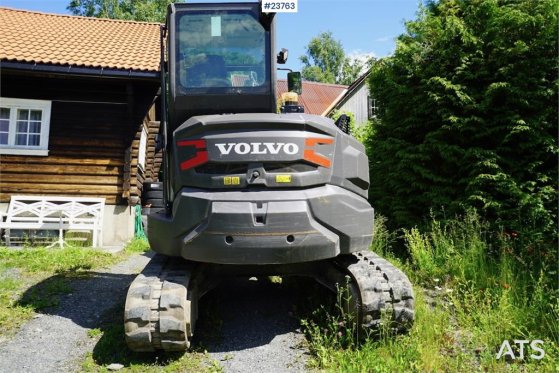 Volvo ECR58F with tilt and two buckets. Only 3,035 hours ECR58F with tilt and two buckets. Only 3,035 hours 2021 2 image 37