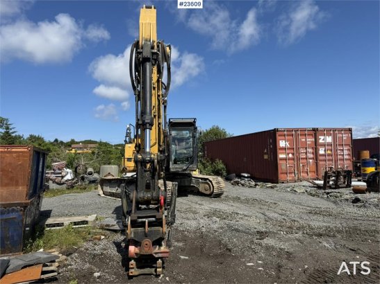 CAT 323FL with tilt and digging bucket 36 2018 2 Crawler Excavators image 7
