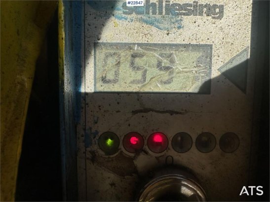 Schliesing MX220 wood chipper w/ 2 sets of knives Schliesing MX220 wood chipper w/ 2 sets of knives 2009 2 image 49