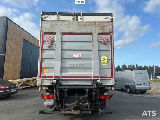 Scania R480 3 axle container truck with/ lift. R480 3 axle container truck with/ lift. 2008 2 image 7