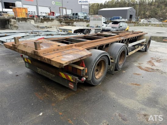 Kaupe 3 akslet hook trailer with tipper for sale as a re Kaupe 3 akslet hook trailer with tipper for sale as a re 2011 2 i...