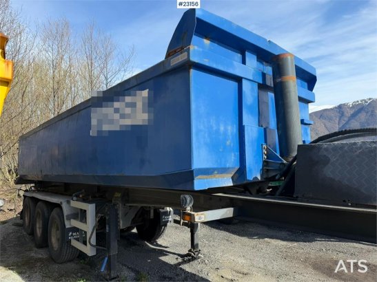 Maur Bilpåbygg 3 axles and tipping semi-trailer for sale as a rep Maur bilpabygg 3 axles and tipping semi-trailer for sale...